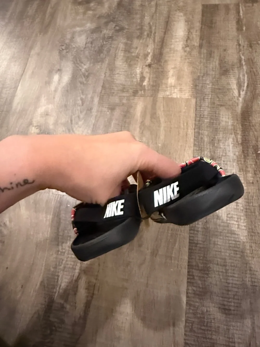 Nike kids slides